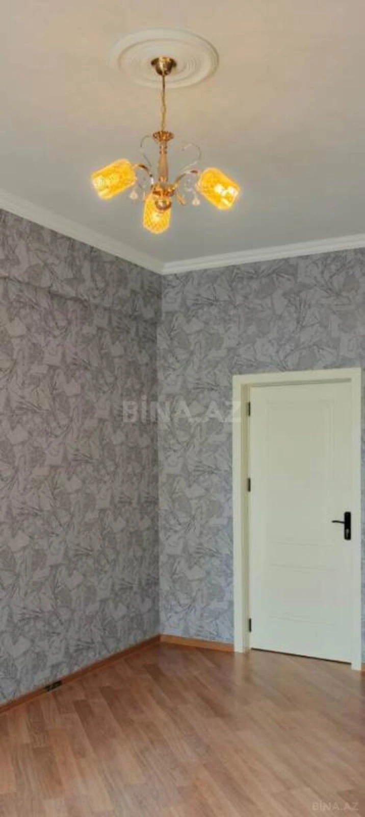 Satılır 2 otaqlı mənzil 80 m²
