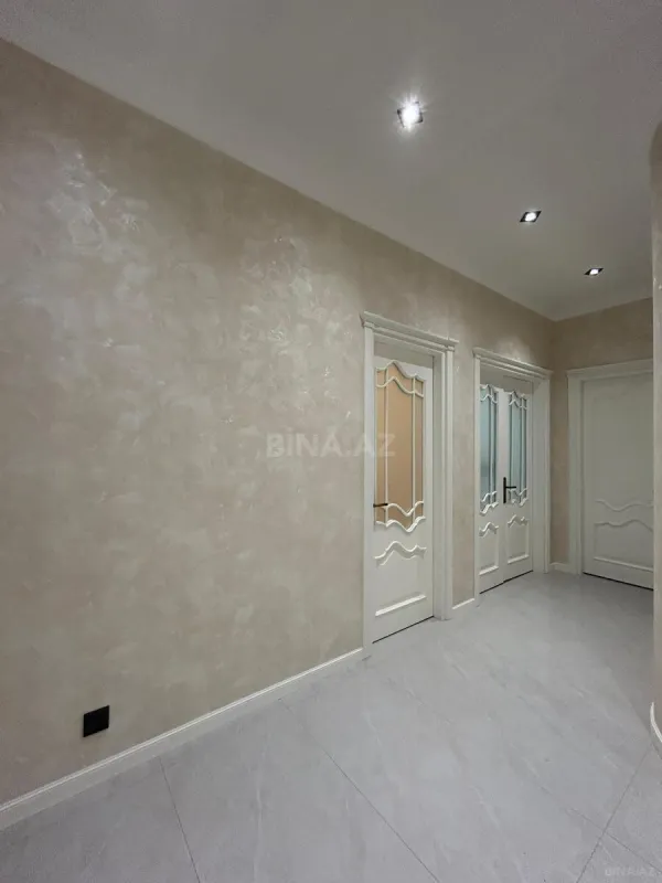 Satılır 3 otaqlı mənzil 120 m²