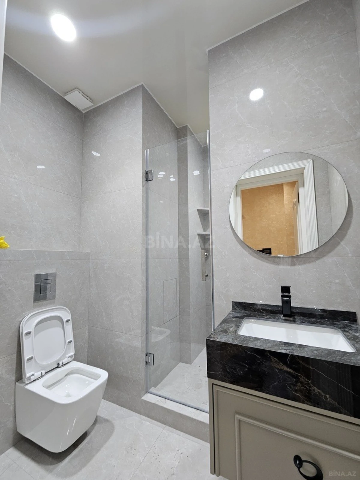 Satılır 3 otaqlı mənzil 120 m²