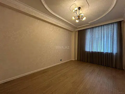Satılır 3 otaqlı mənzil 120 m²