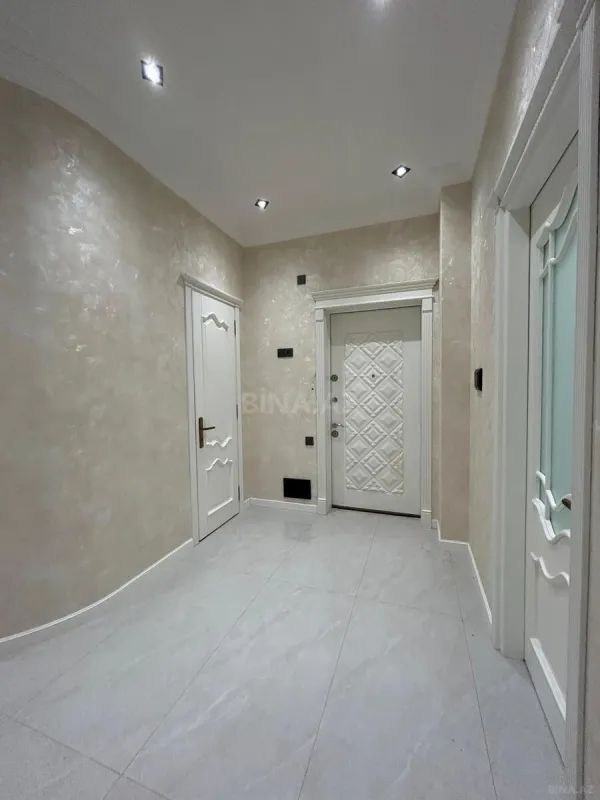 Satılır 3 otaqlı mənzil 120 m²