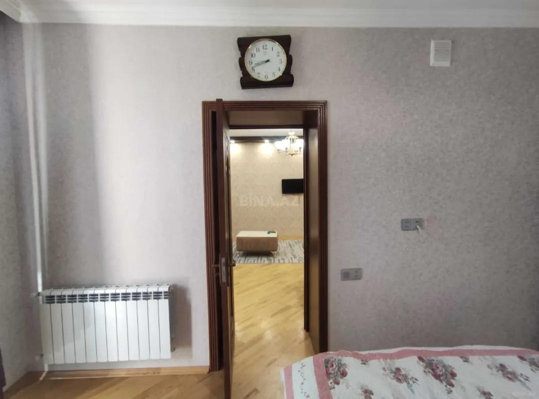 Kirayə verilir 2 otaqlı mənzil 65 m²