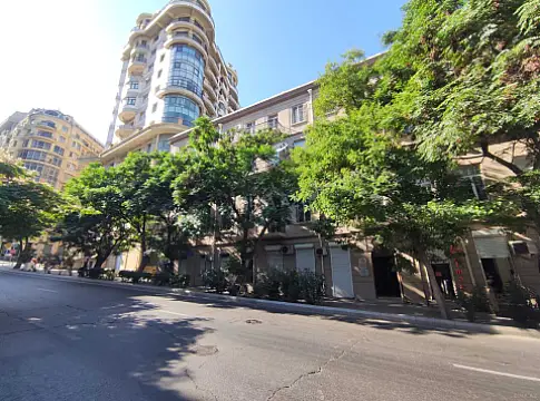 Kirayə verilir 2 otaqlı mənzil 65 m² — Bakı, İçərişəhər 2 otaq 65.00 m²