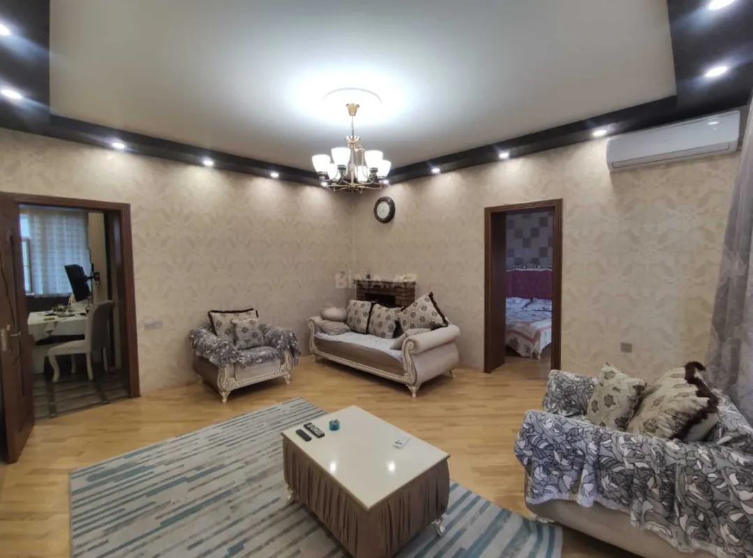 Kirayə verilir 2 otaqlı mənzil 65 m²