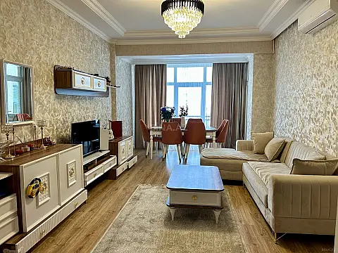 Satılır 3 otaqlı mənzil 98 m²