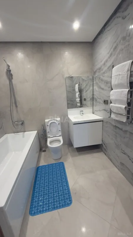Kirayə verilir 4 otaqlı mənzil 201.2 m²