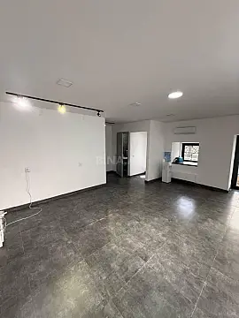 Kirayə verilir obyekt 40 m²