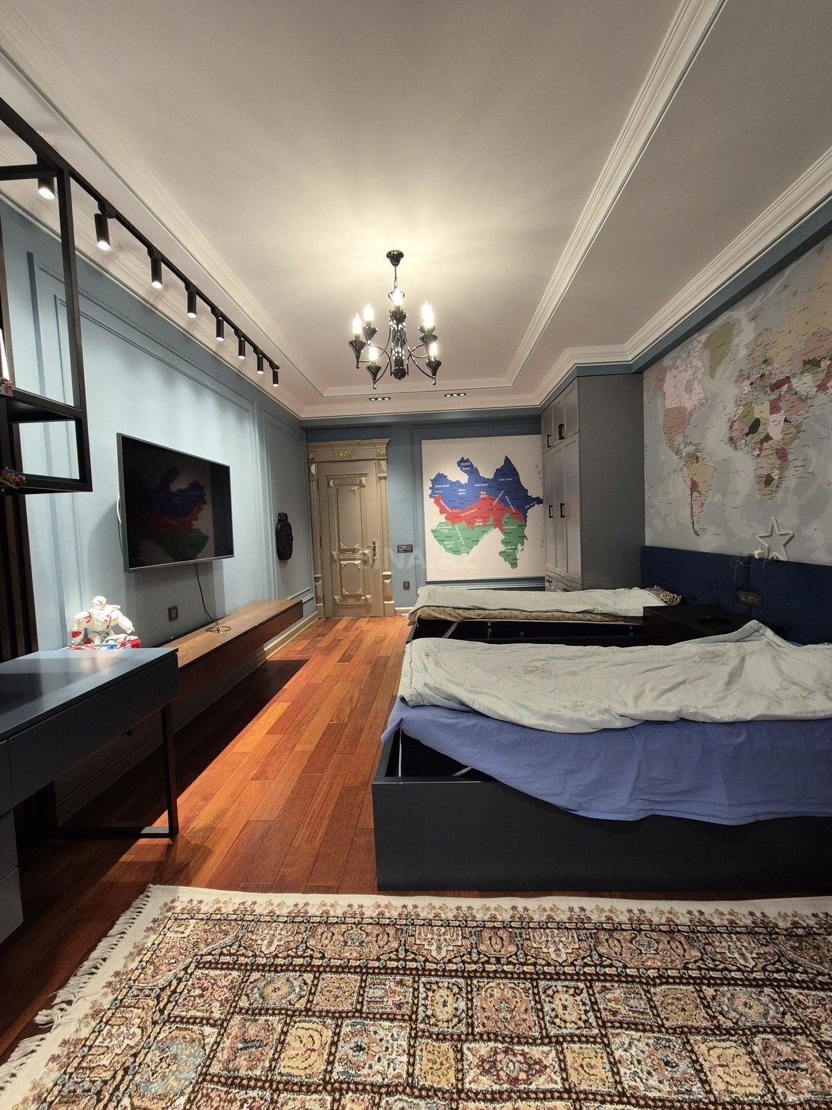 Satılır 3 otaqlı mənzil 156 m²