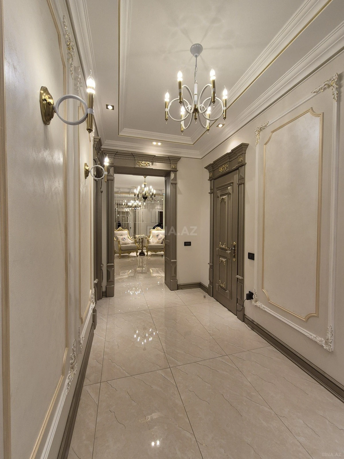 Satılır 3 otaqlı mənzil 156 m²