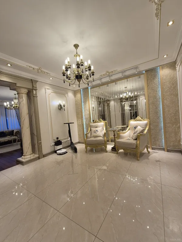 Satılır 3 otaqlı mənzil 156 m²