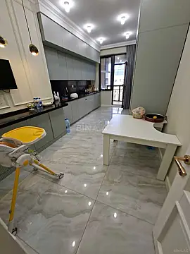 Satılır 3 otaqlı mənzil 137 m²