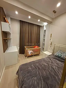 Satılır 3 otaqlı mənzil 137 m²
