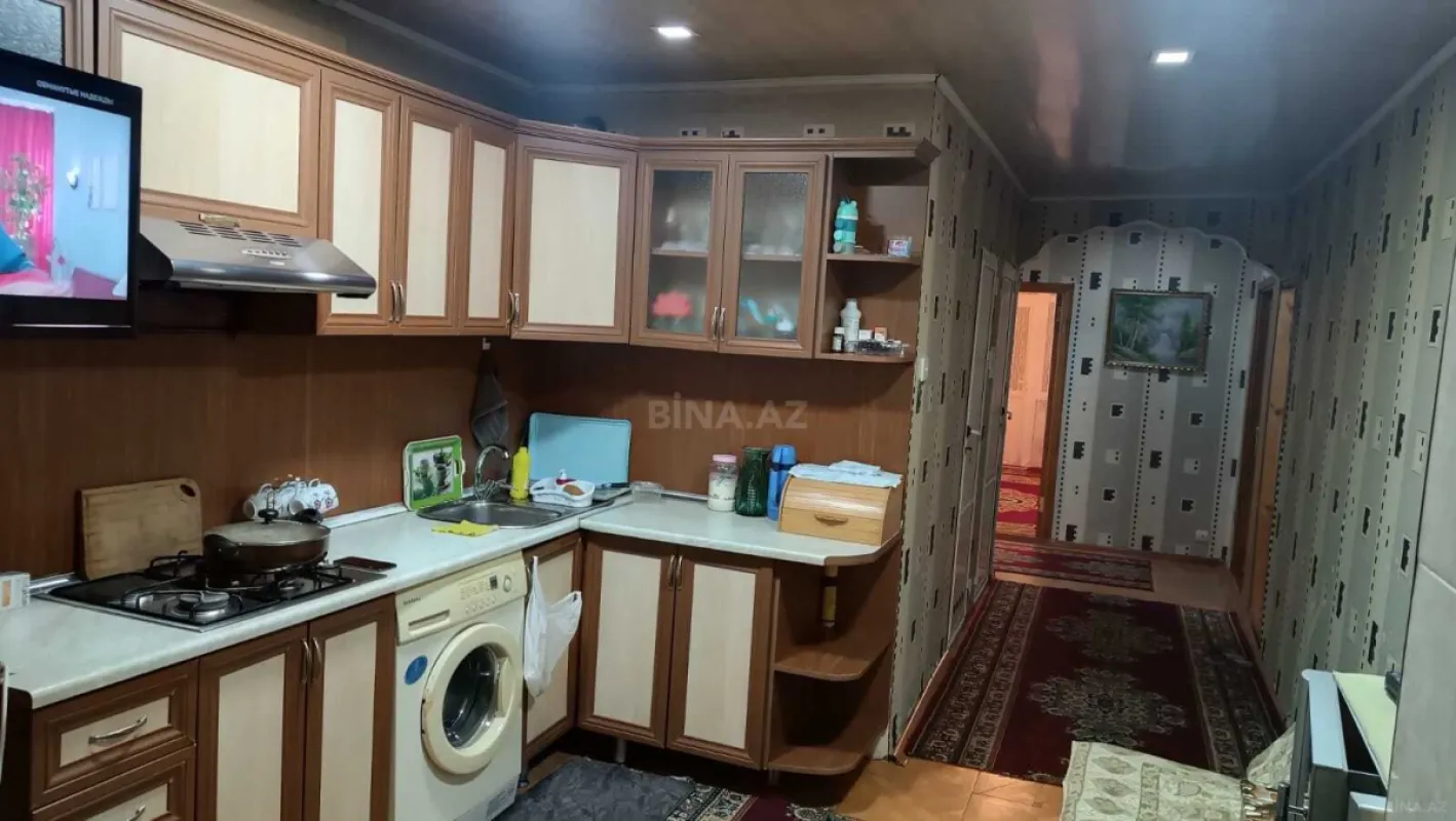 Satılır 4 otaqlı mənzil 110 m²