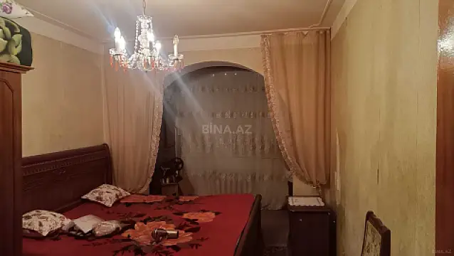 Satılır 4 otaqlı mənzil 110 m²