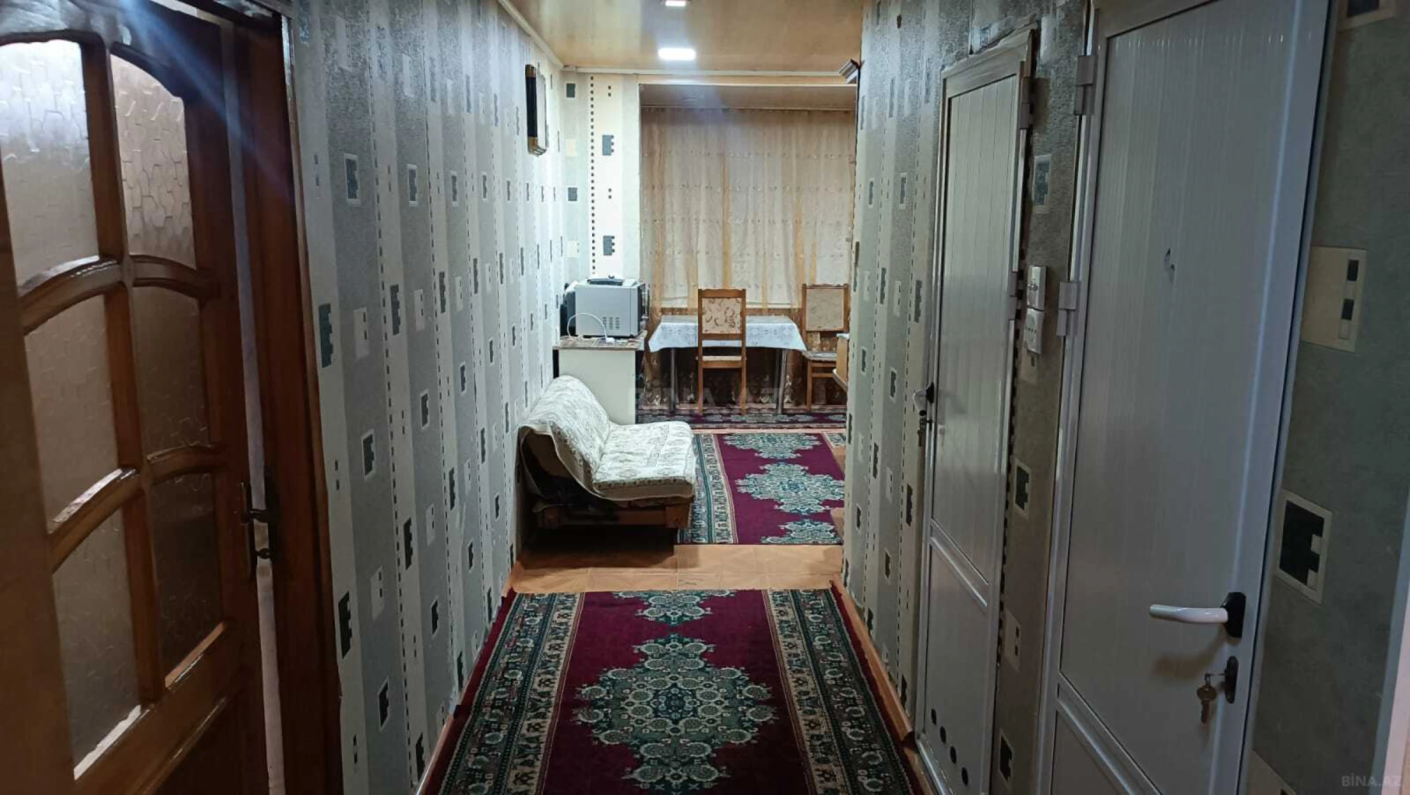 Satılır 4 otaqlı mənzil 110 m²