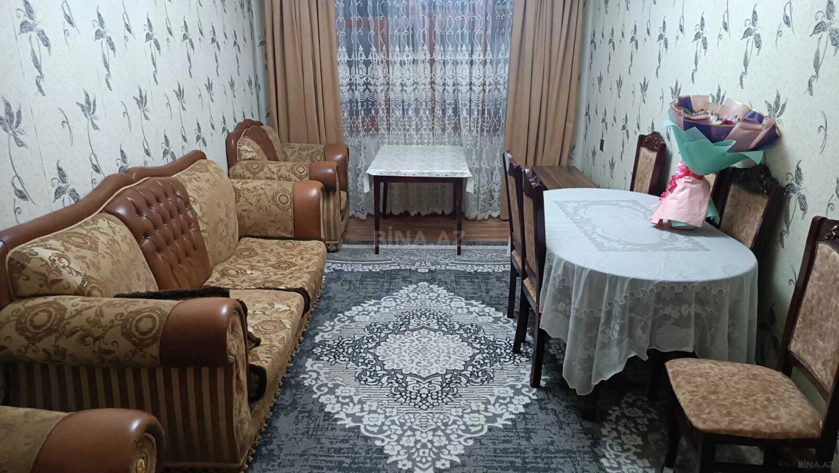 Satılır 4 otaqlı mənzil 110 m²