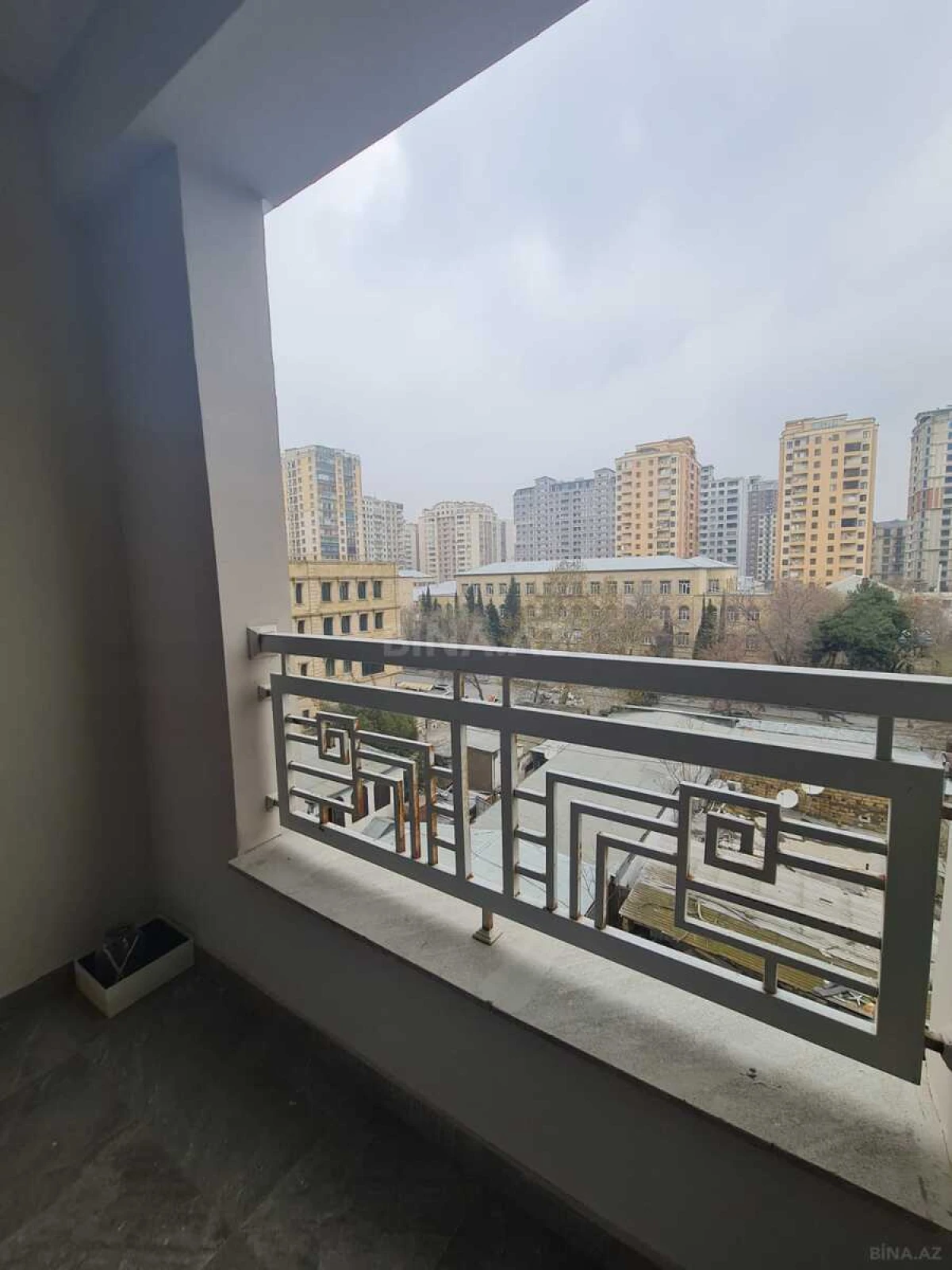 Kirayə verilir 2 otaqlı mənzil 60 m²