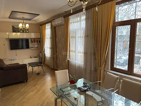 Satılır 3 otaqlı mənzil 78 m²