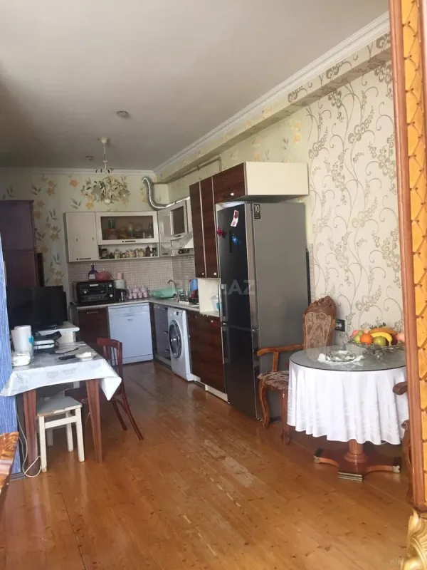 Satılır 3 otaqlı mənzil 96 m²