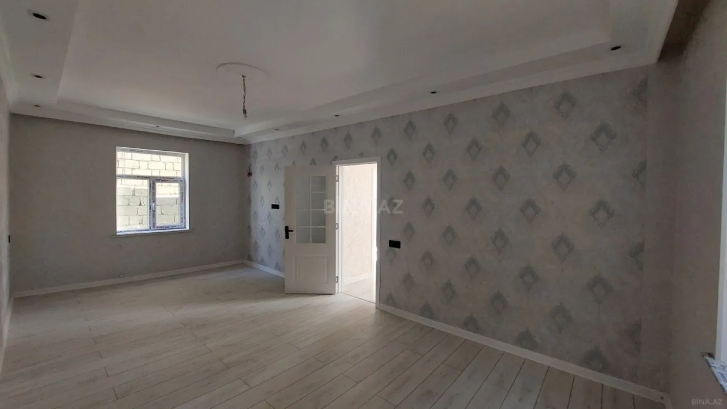 Satılır 4 otaqlı həyət evi 140 m²