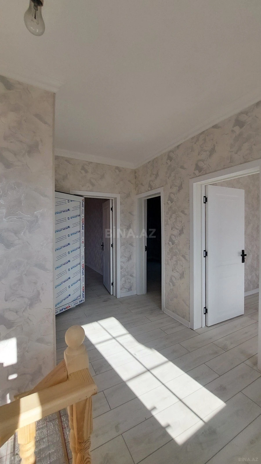 Satılır 4 otaqlı həyət evi 140 m²