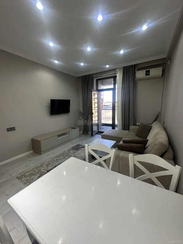 Kirayə verilir 2 otaqlı mənzil 60 m²