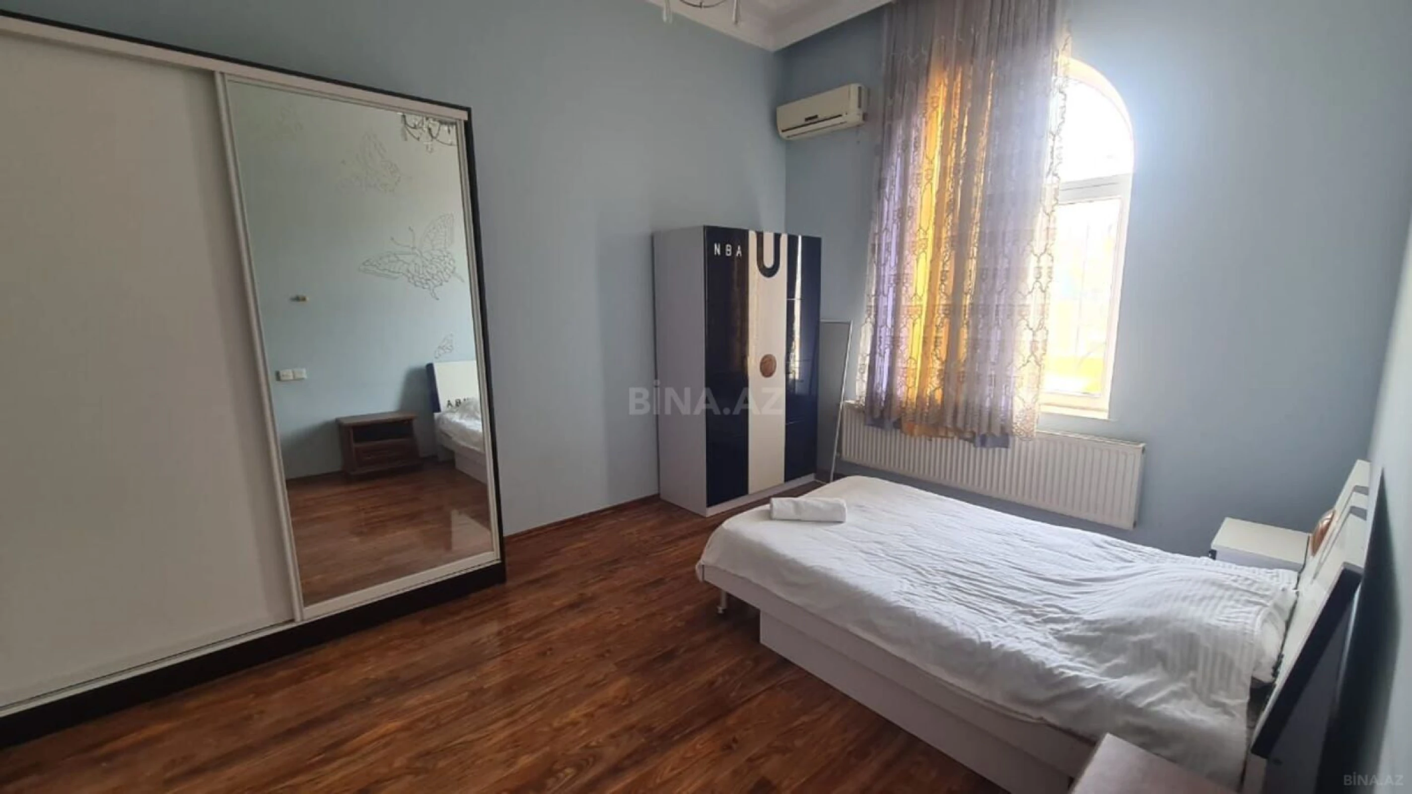 Kirayə verilir 7 otaqlı həyət evi 300 m²