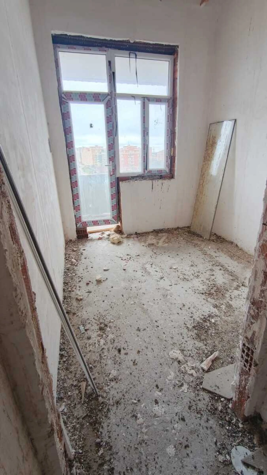 Satılır 2 otaqlı mənzil 54 m²