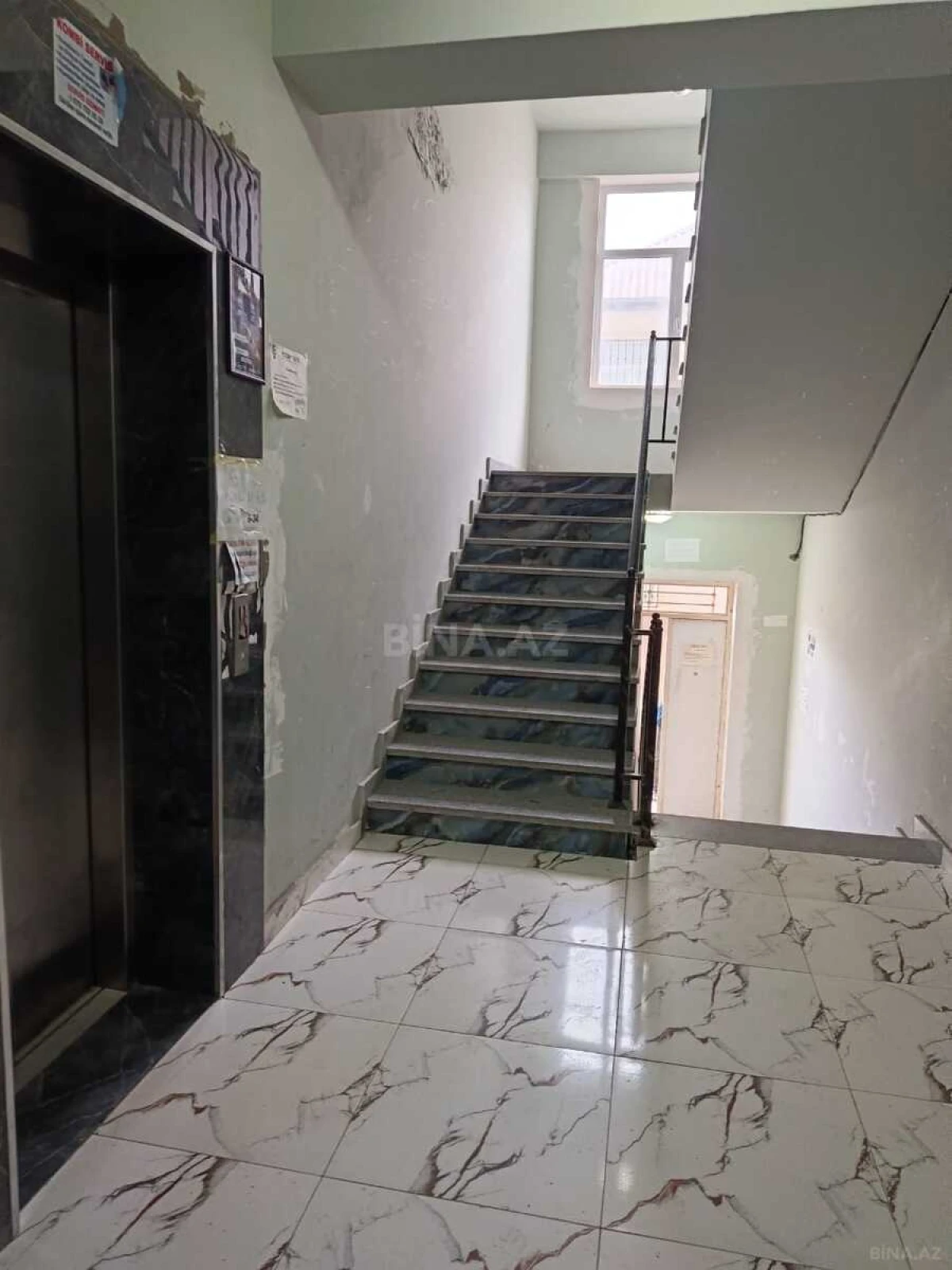 Satılır 2 otaqlı mənzil 54 m²