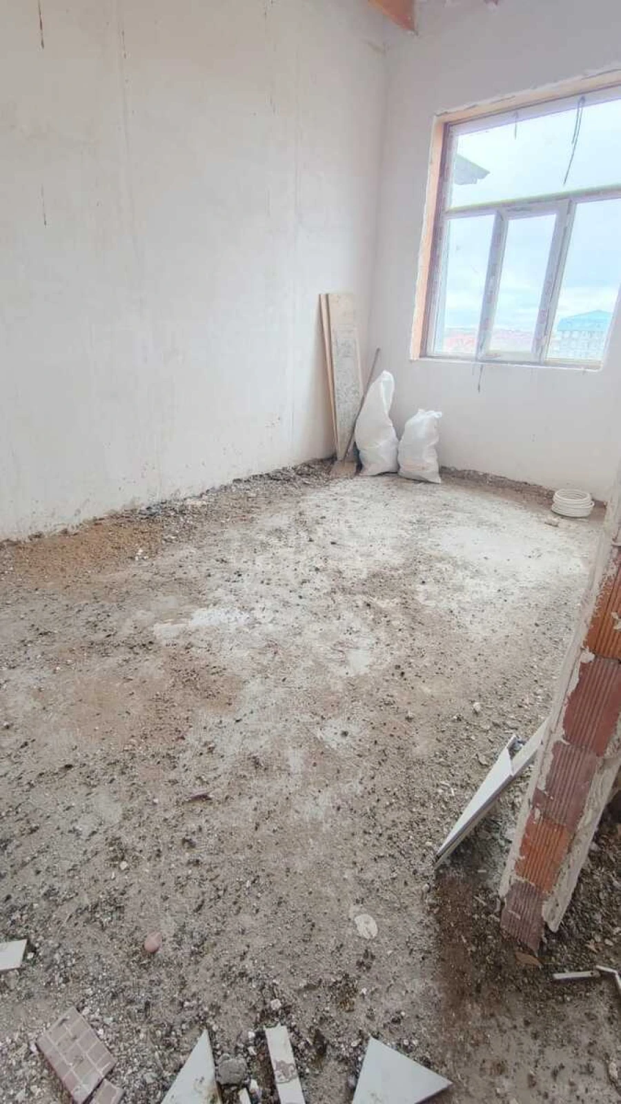 Satılır 2 otaqlı mənzil 54 m²