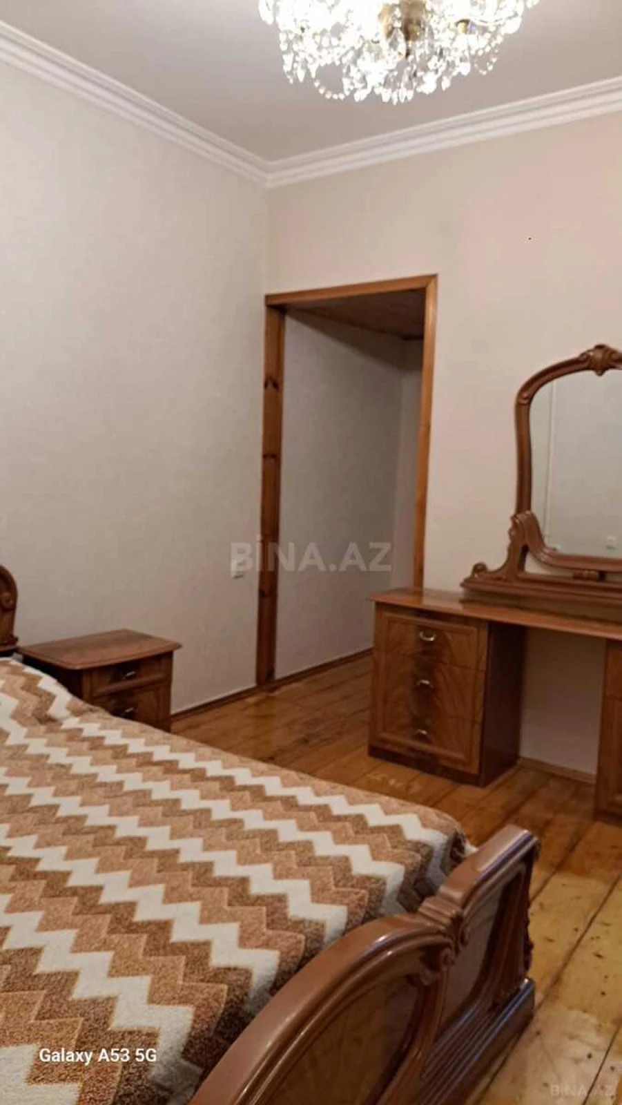 Kirayə verilir 2 otaqlı mənzil 70 m²