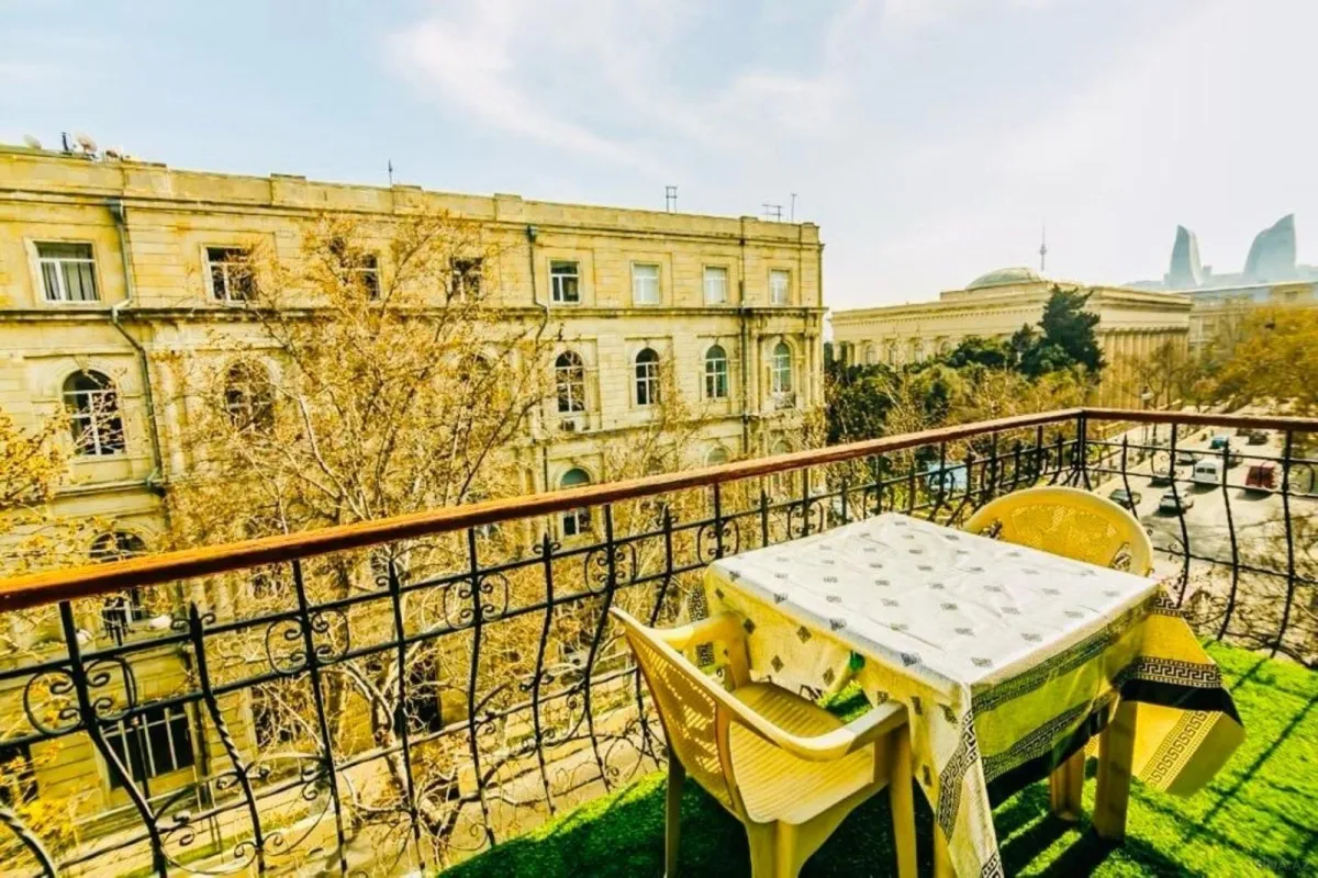 Kirayə verilir 3 otaqlı mənzil 90 m²