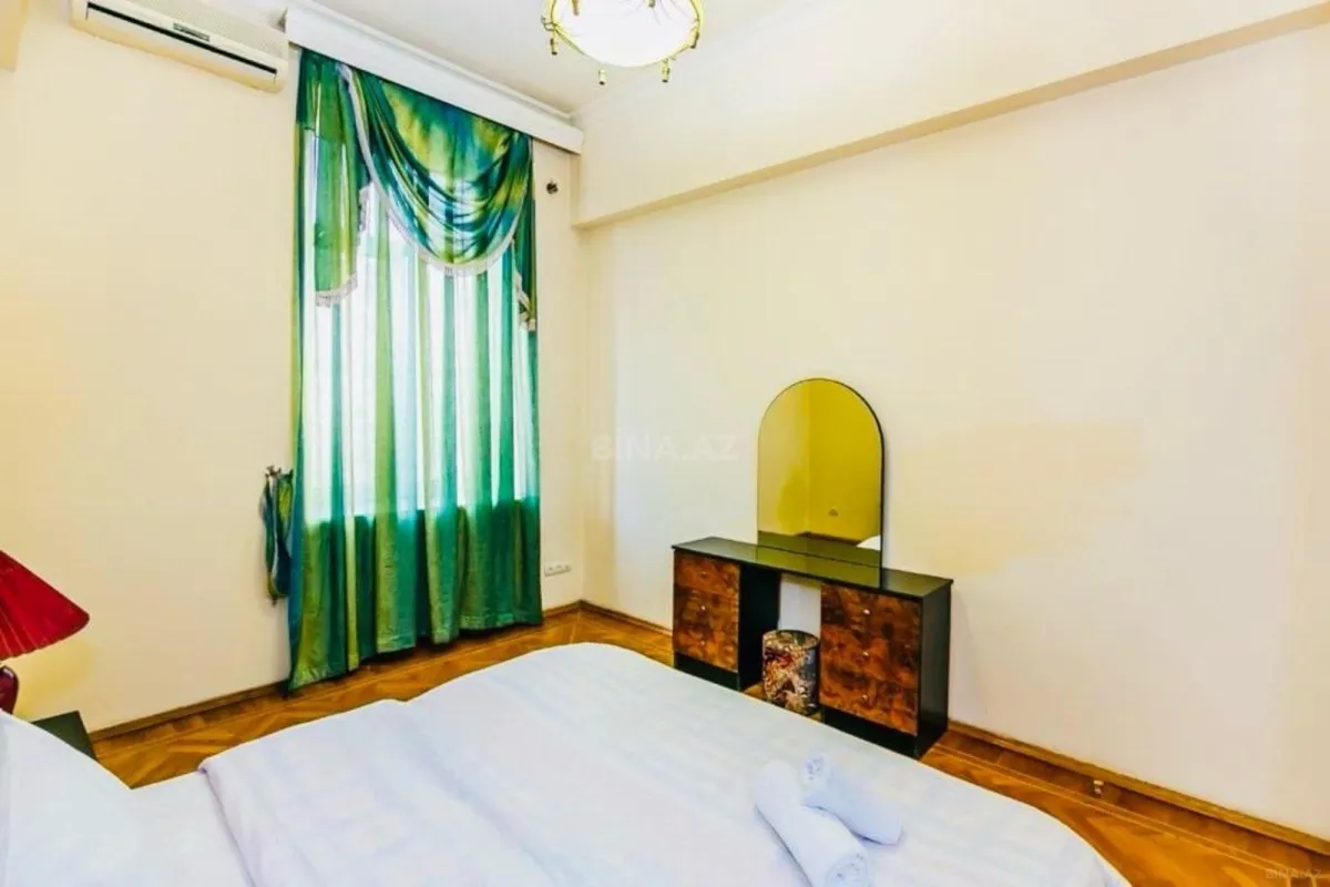 Kirayə verilir 3 otaqlı mənzil 90 m²