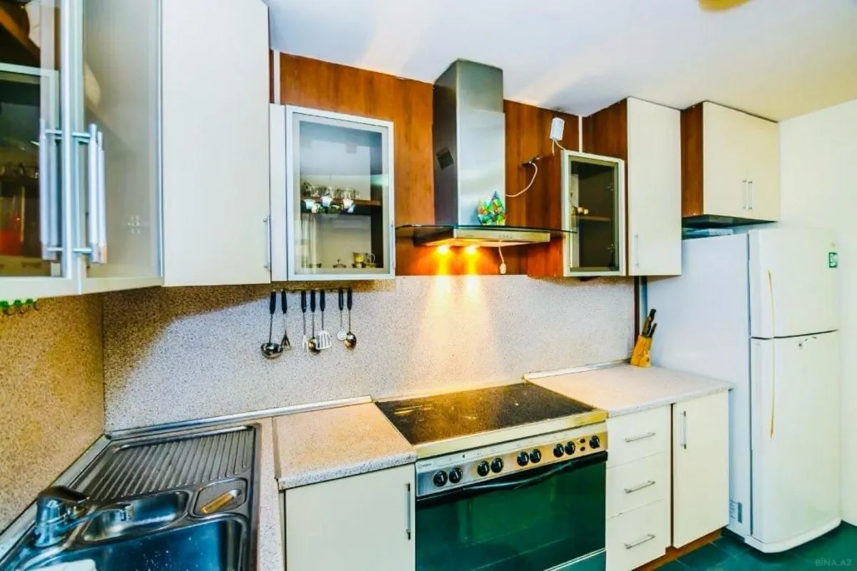 Kirayə verilir 3 otaqlı mənzil 90 m²