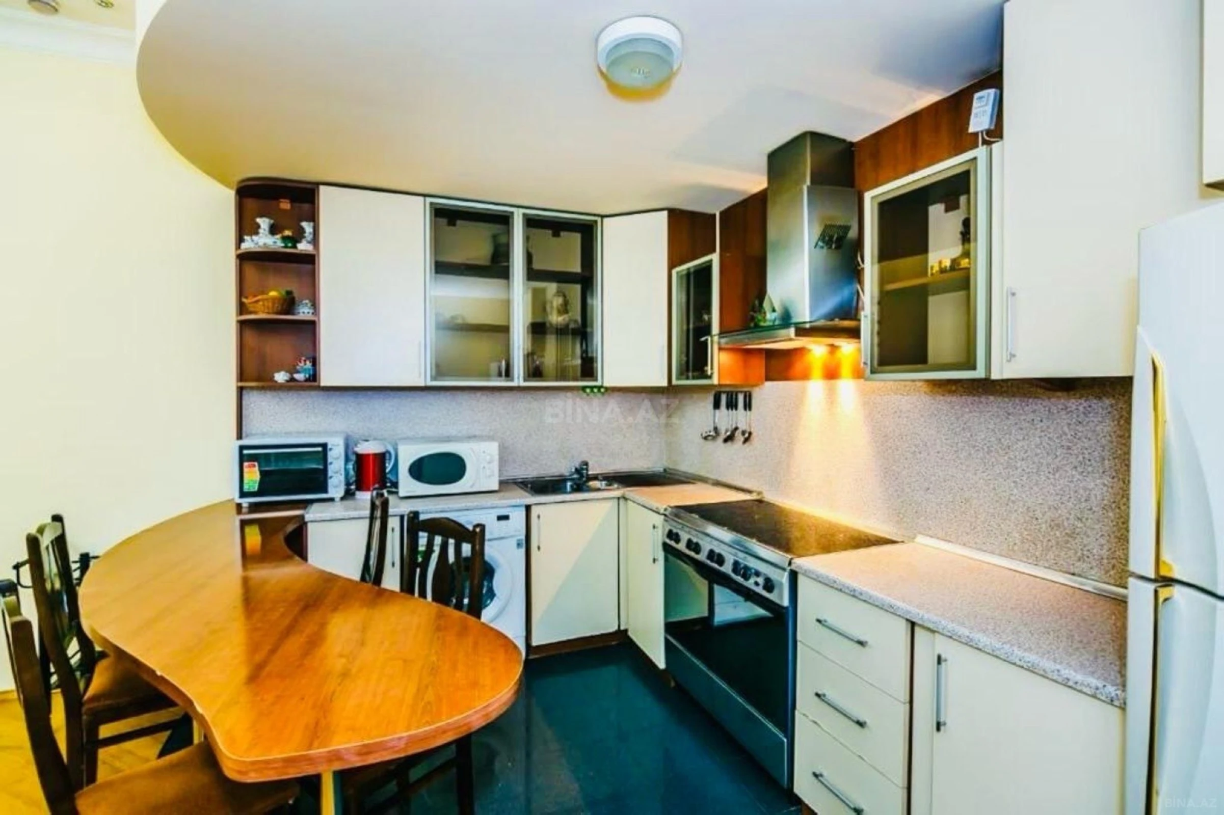 Kirayə verilir 3 otaqlı mənzil 90 m²