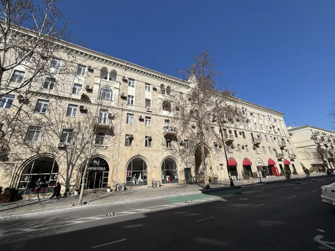 Kirayə verilir 2 otaqlı mənzil 65 m²