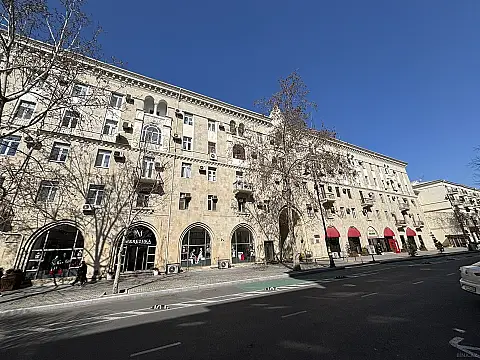 Kirayə verilir 2 otaqlı mənzil 65 m² — Bakı, Sahil qəs. 2 otaq 65.00 m²