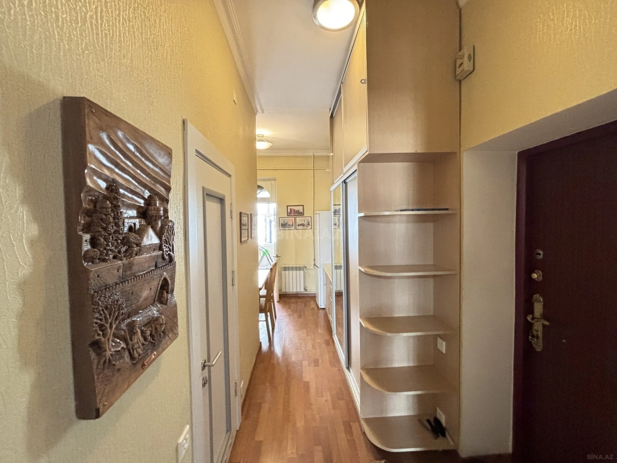 Kirayə verilir 2 otaqlı mənzil 65 m²