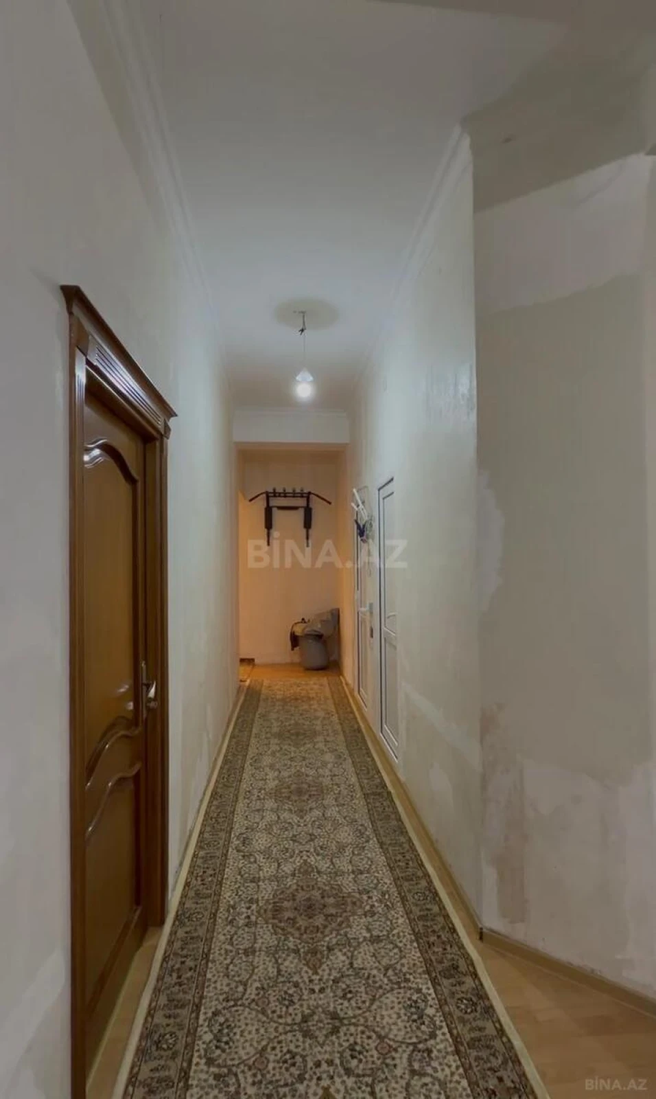 Satılır 3 otaqlı mənzil 145 m²