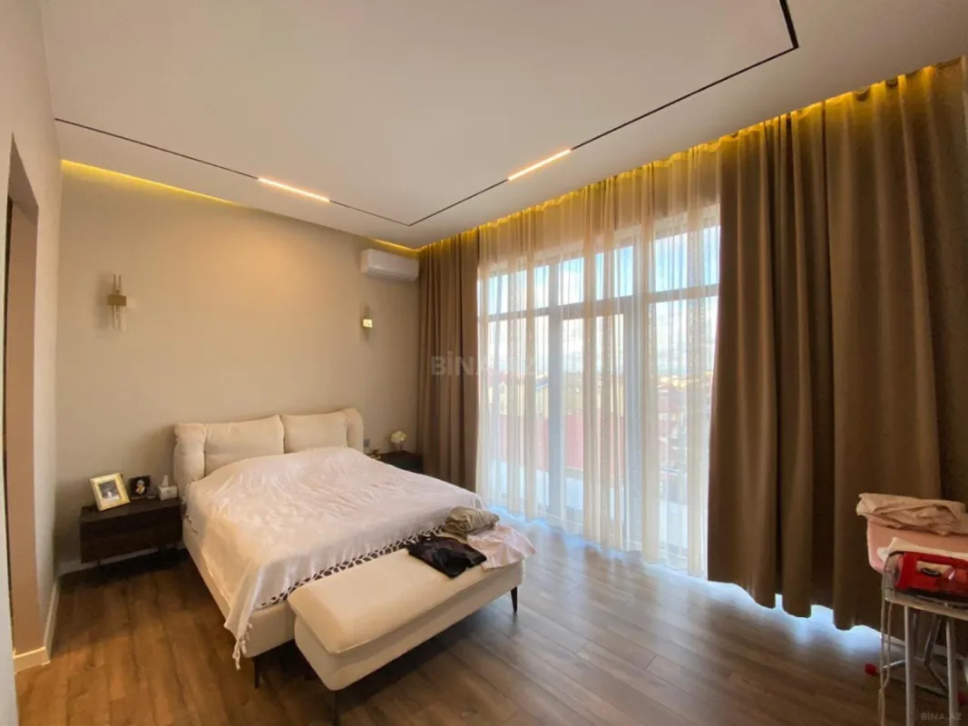 Satılır 5 otaqlı həyət evi 190 m²