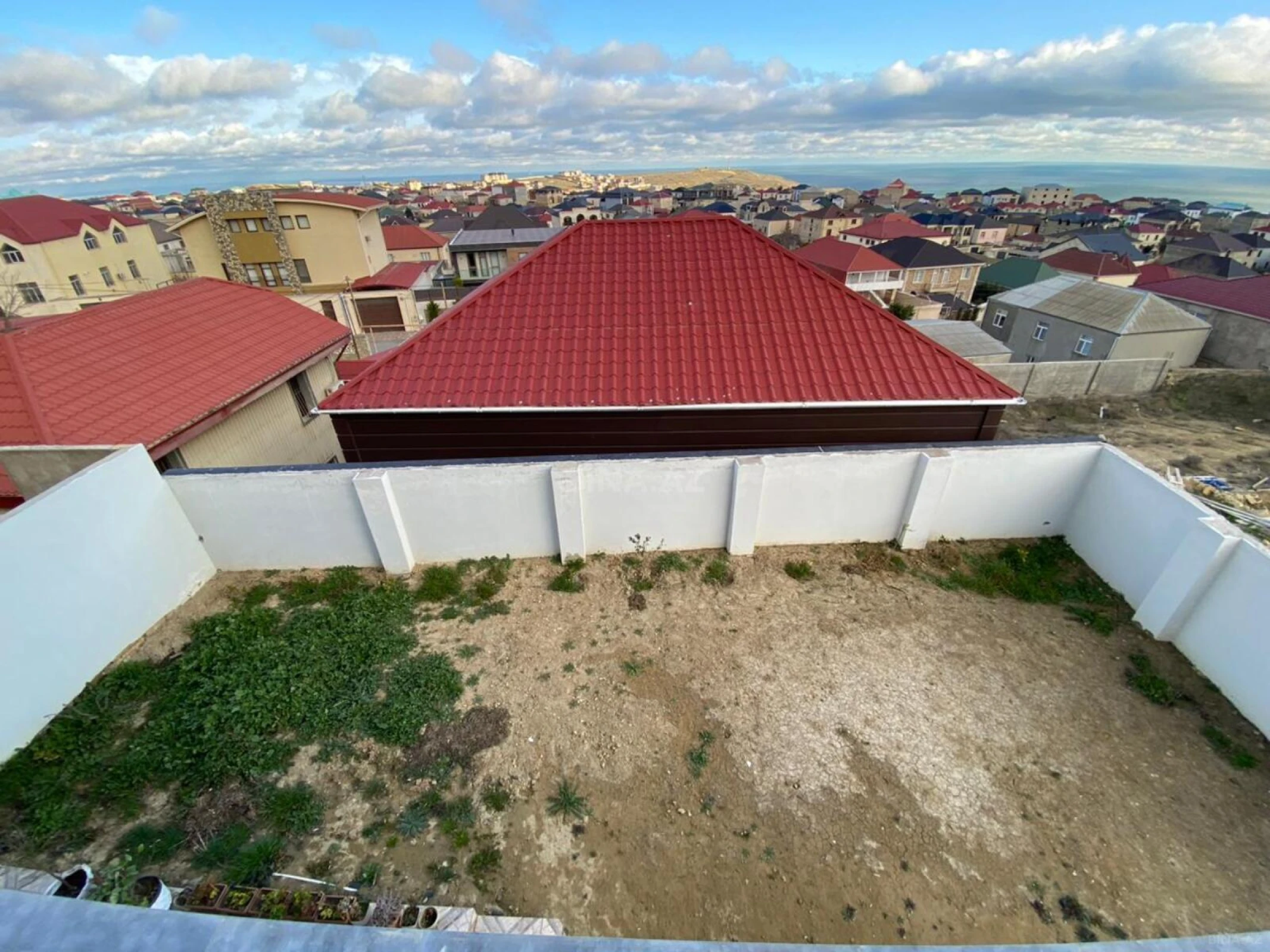 Satılır 5 otaqlı həyət evi 190 m²