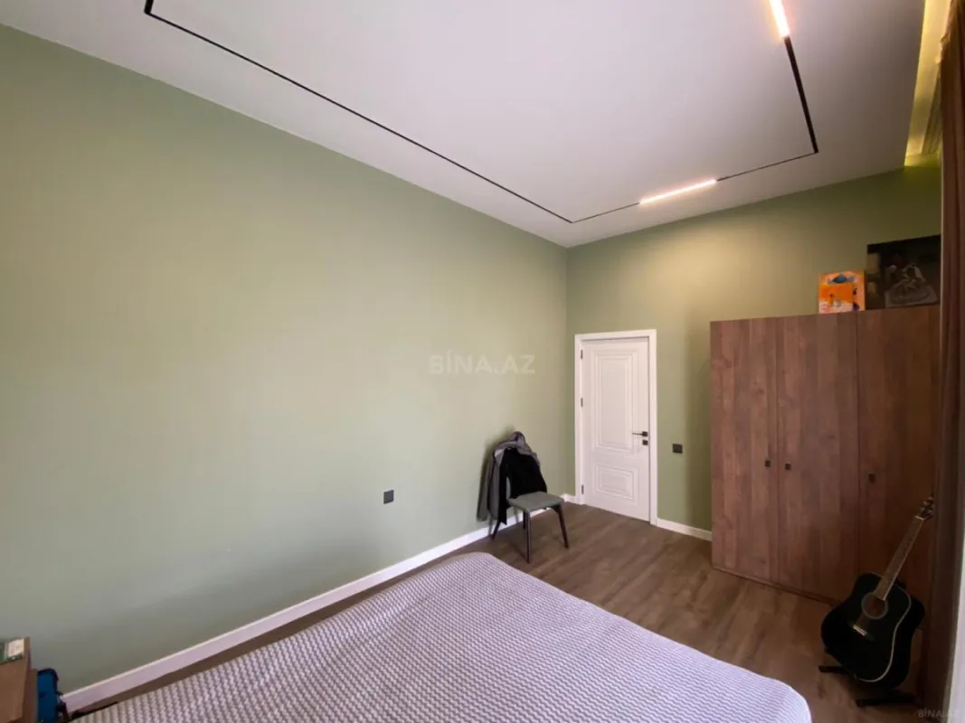 Satılır 5 otaqlı həyət evi 190 m²