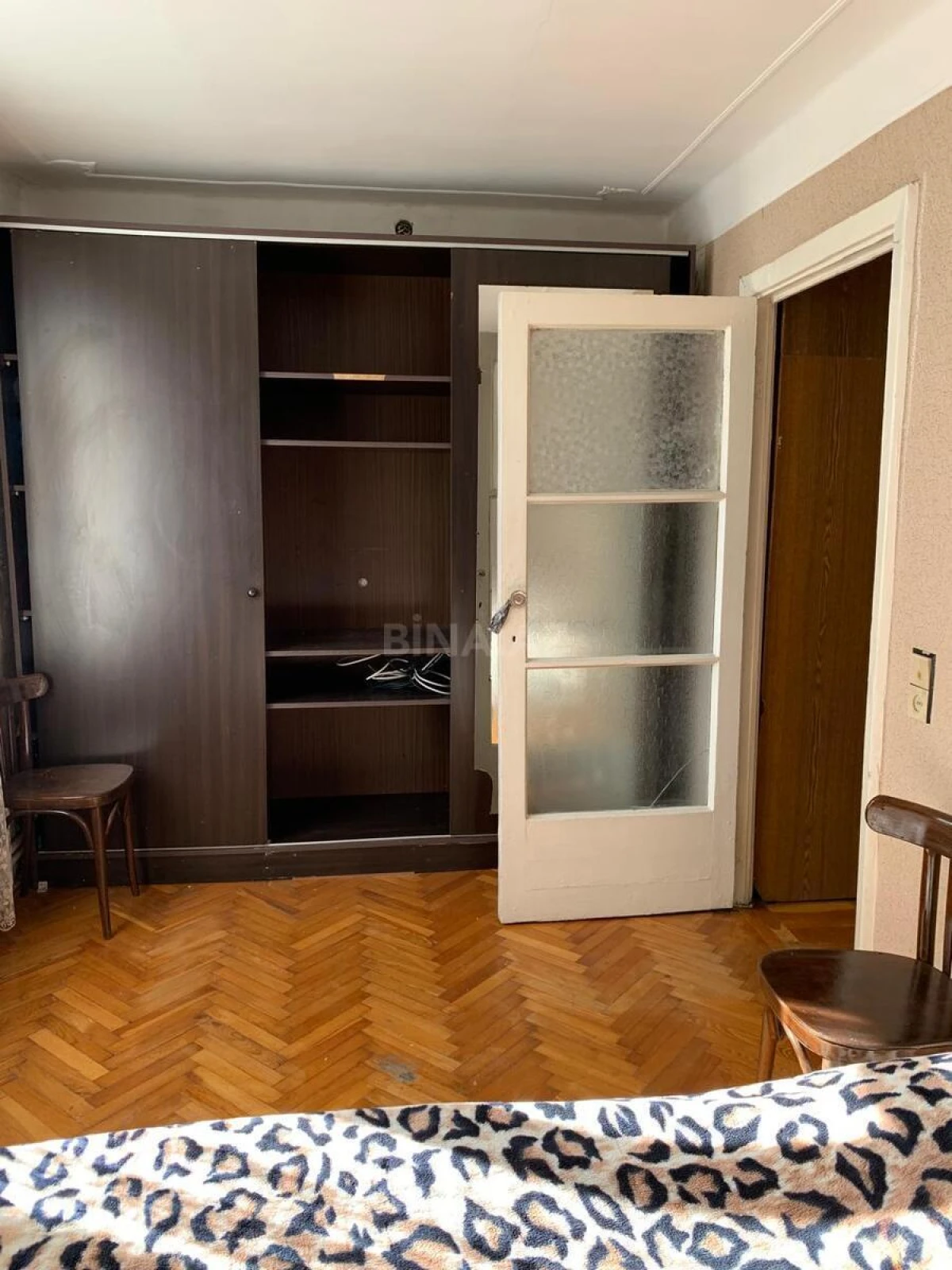Kirayə verilir 2 otaqlı mənzil 50 m²