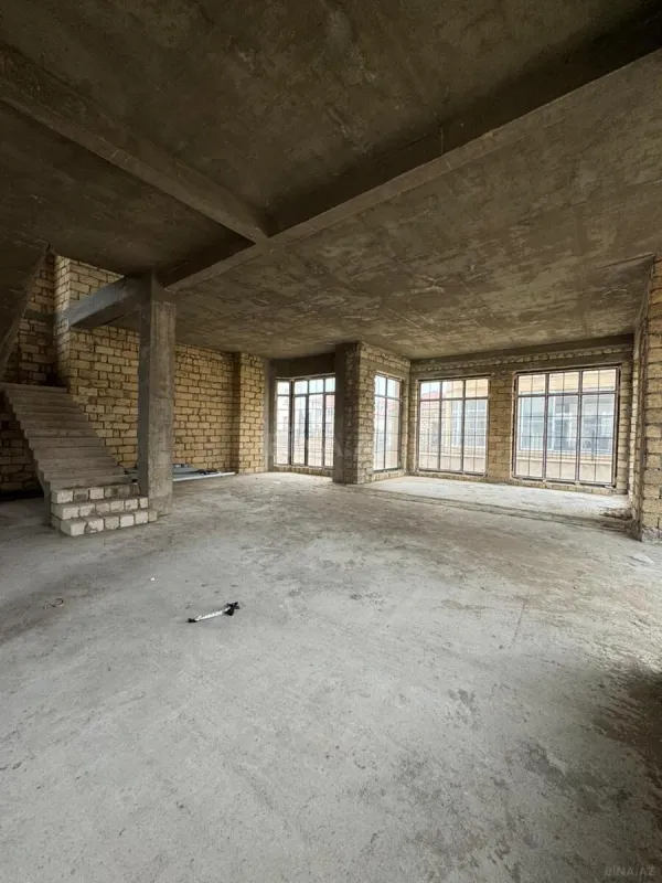 Satılır 6 otaqlı həyət evi 480 m²