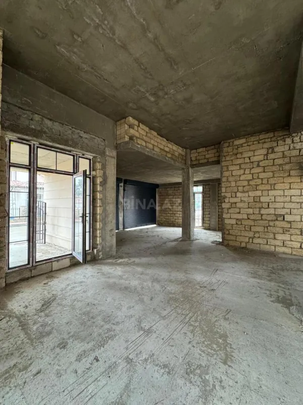 Satılır 6 otaqlı həyət evi 480 m²