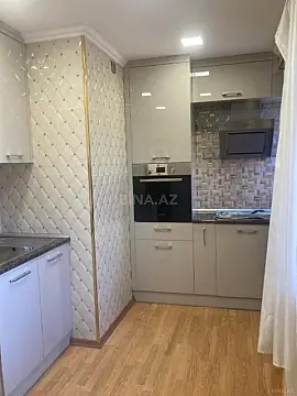 Satılır 3 otaqlı mənzil 105 m²