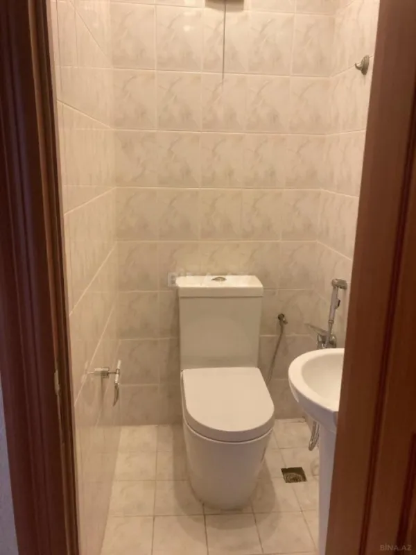 Satılır 3 otaqlı mənzil 105 m²