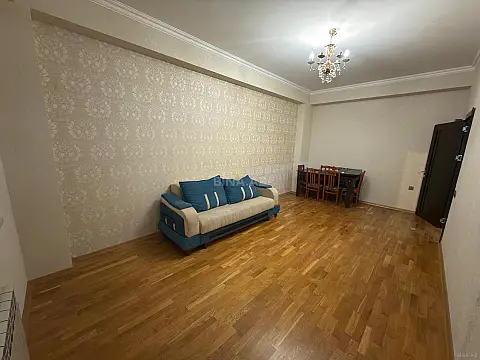 Satılır 2 otaqlı mənzil 62 m²