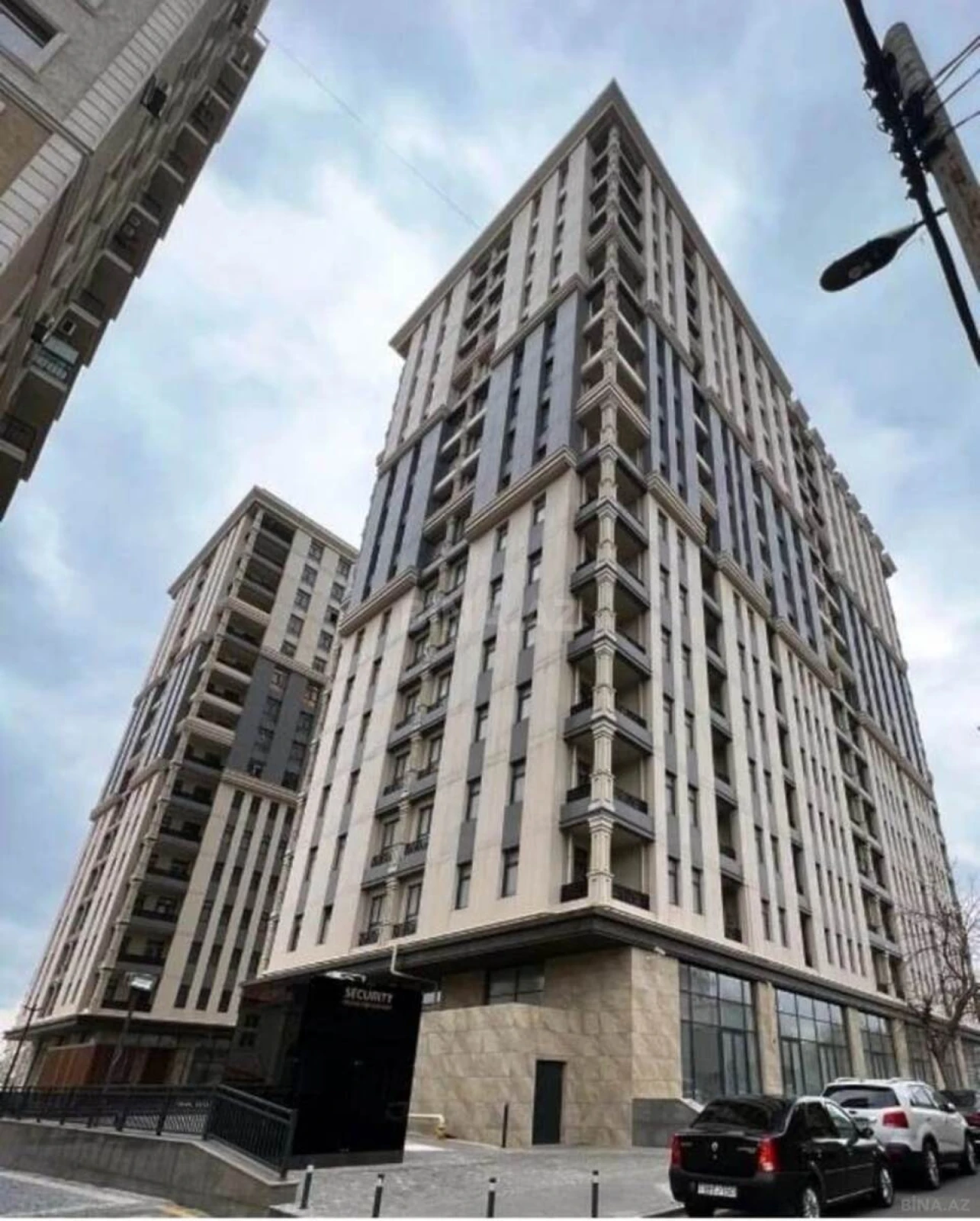 Satılır 3 otaqlı mənzil 126 m²