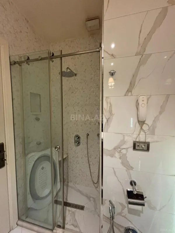 Kirayə verilir 3 otaqlı mənzil 115 m²